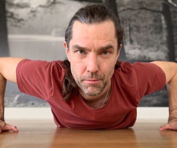 Martin Karlbom -Yoga